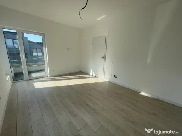 Duplex finisat pe 3 niveluri , 165 mp, ansamblu privat, zona