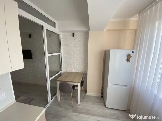 Inchiriez apartament cu 1 camera in cartierul Sopor