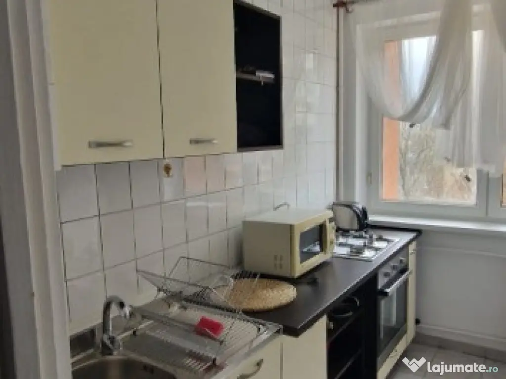 Apartament 3 camere, semidecomandat, Marasesti,Dimitrie Cantemir