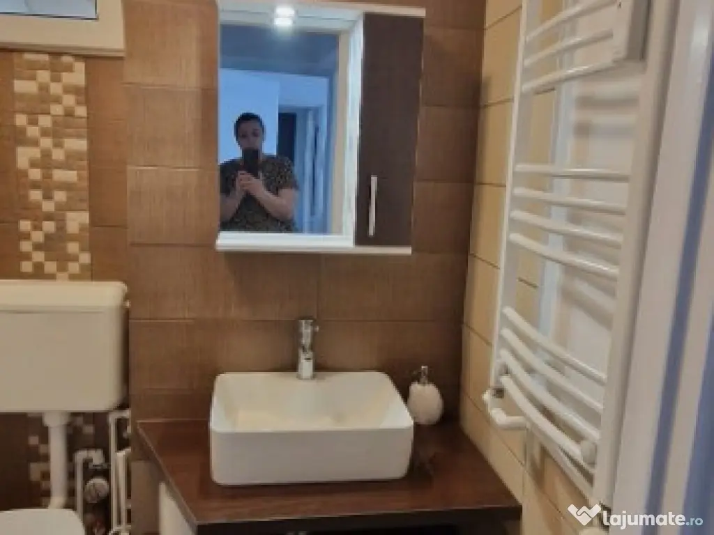 Apartament 3 camere, semidecomandat, Marasesti,Dimitrie Cantemir