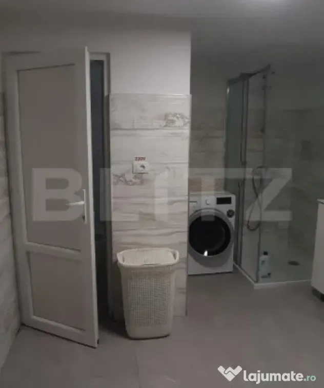 Spatiu comercial Premium, La Cheie, 320 mp, Ipotești
