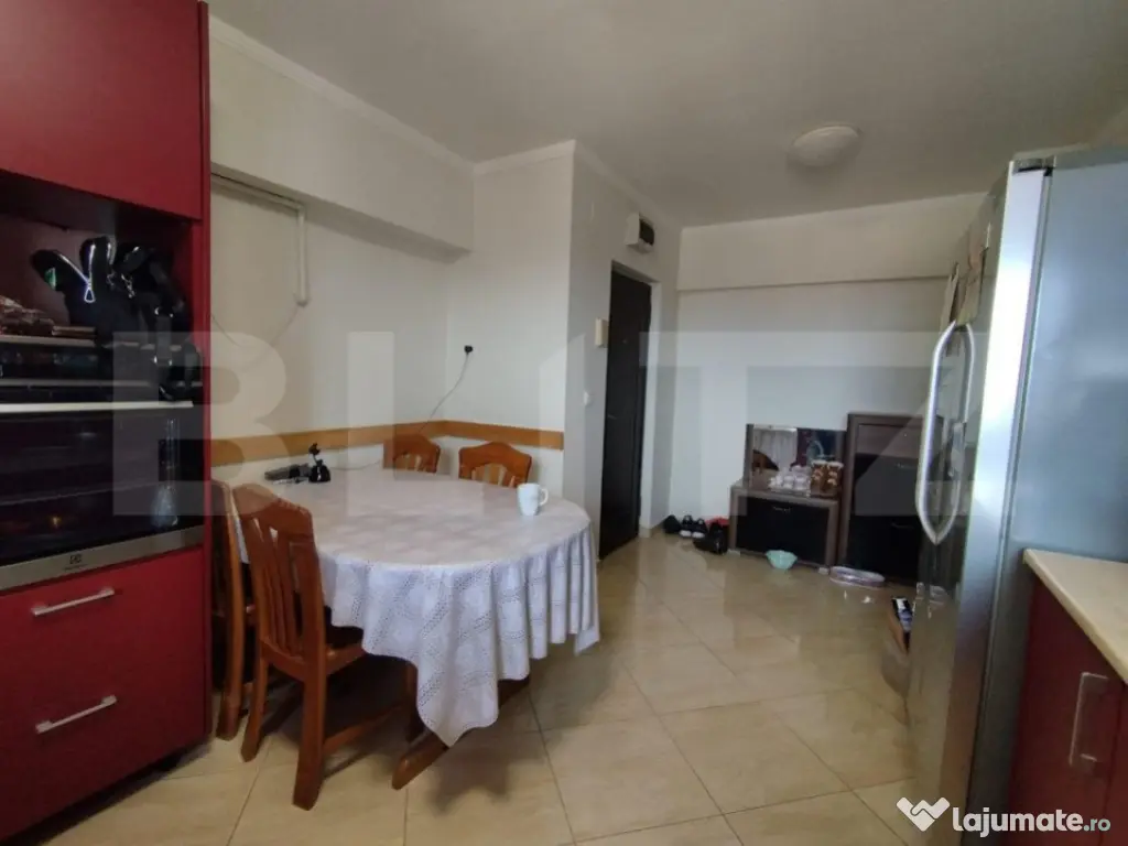 Apartament 3 camere, 65mp, priveliste fantastica, zona Turis