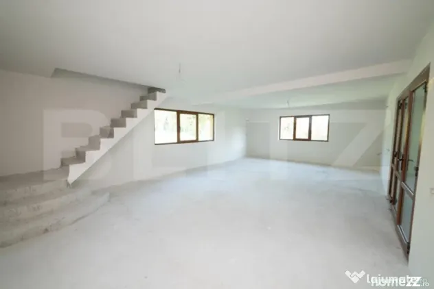 Oportunitate de Investiție în Runcu: Reședință cu Veder - Runcu (Dambovita)