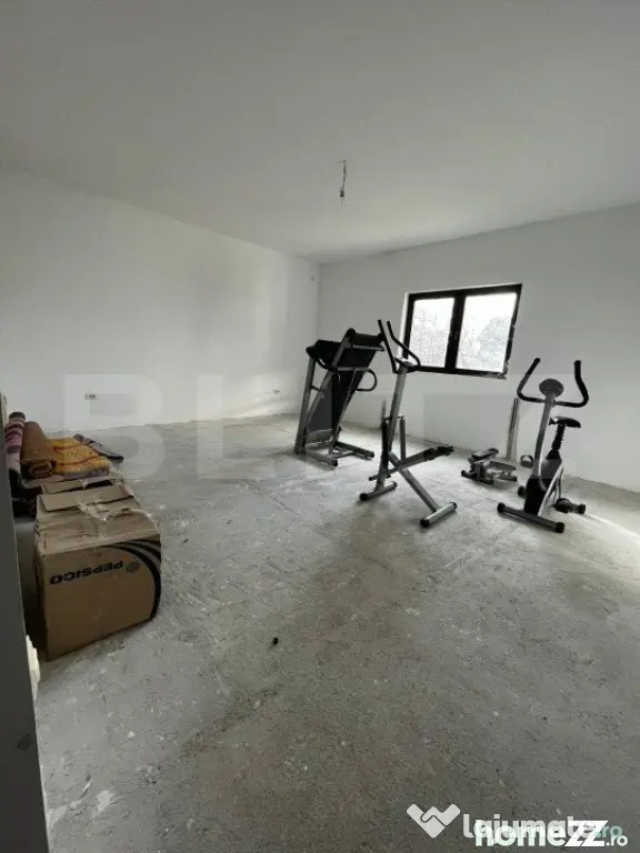 Oportunitate!!!Cladire 600 mp, teren 500 mp, Targoviste