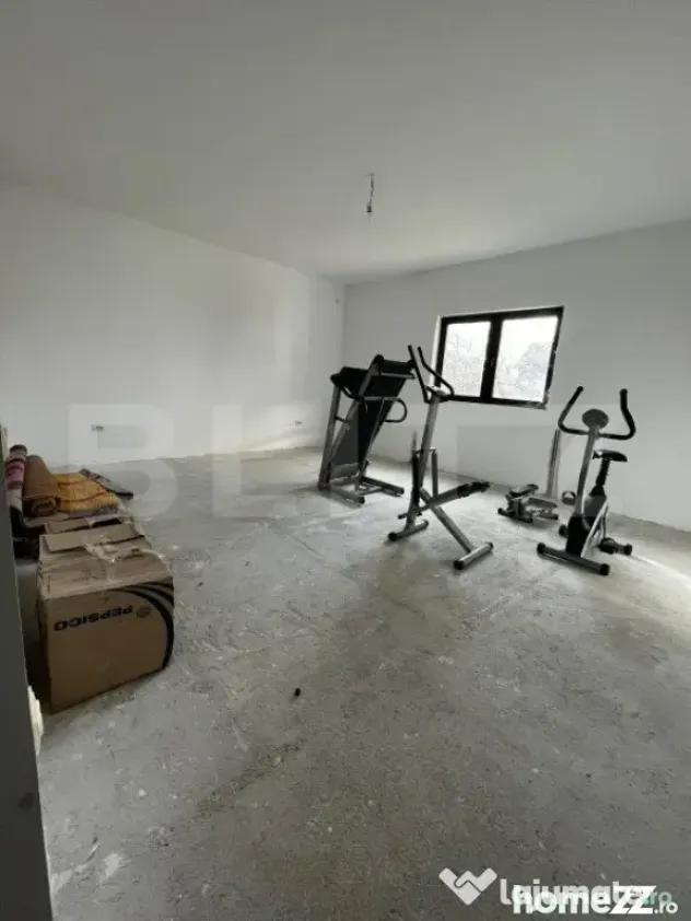 Oportunitate!!!Cladire 600 mp, teren 500 mp, Targoviste