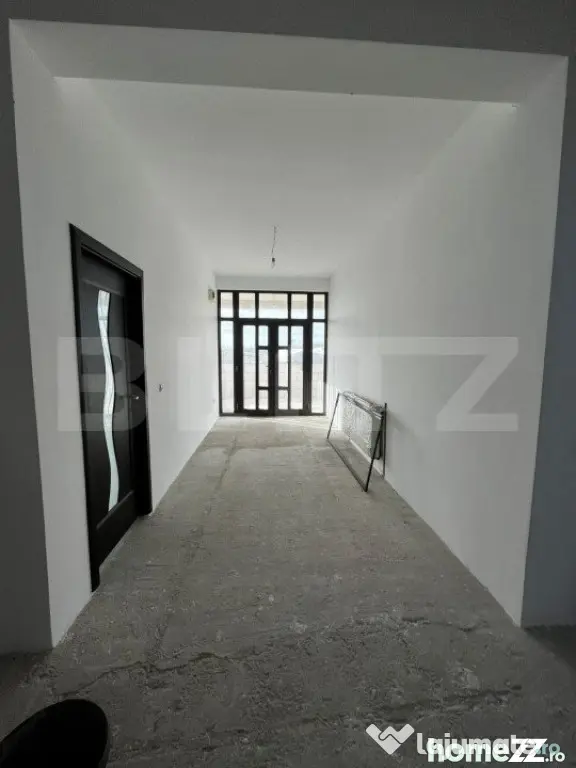 Oportunitate!!!Cladire 600 mp, teren 500 mp, Targoviste