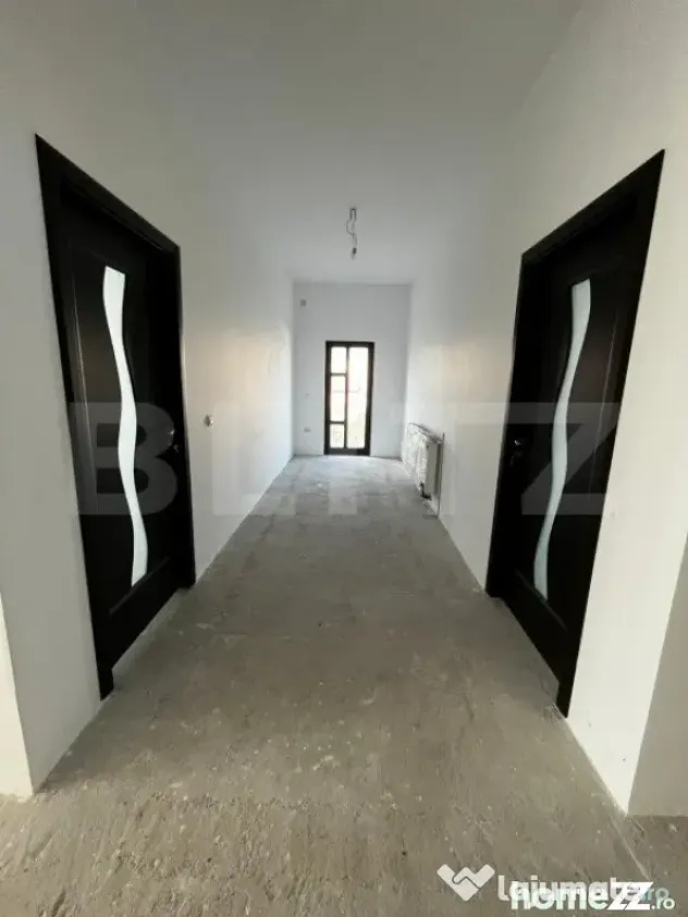 Oportunitate!!!Cladire 600 mp, teren 500 mp, Targoviste