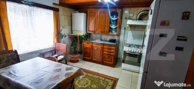 Reședință cu destinație de pensiune, 382mp utili si 1000