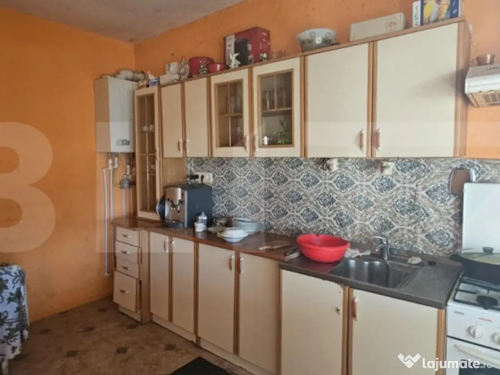 Casa In zona Rurala cu gaz/curent/apa