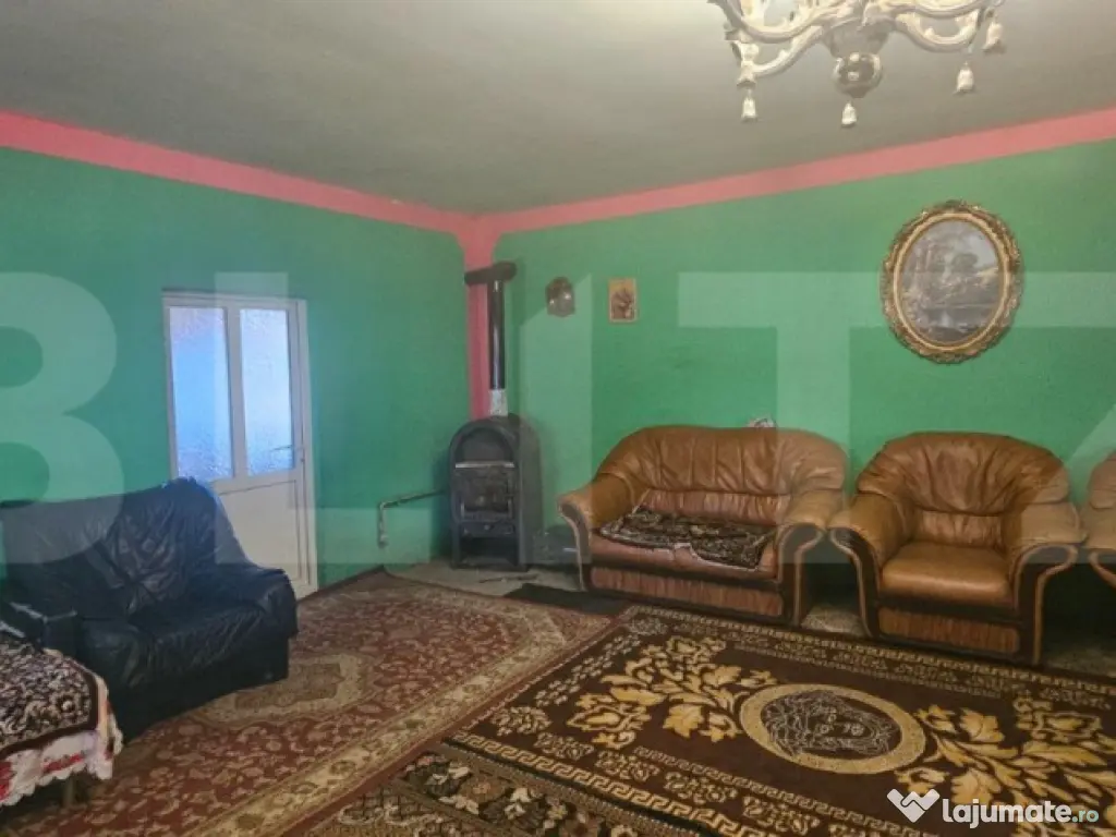 Casa In zona Rurala cu gaz/curent/apa