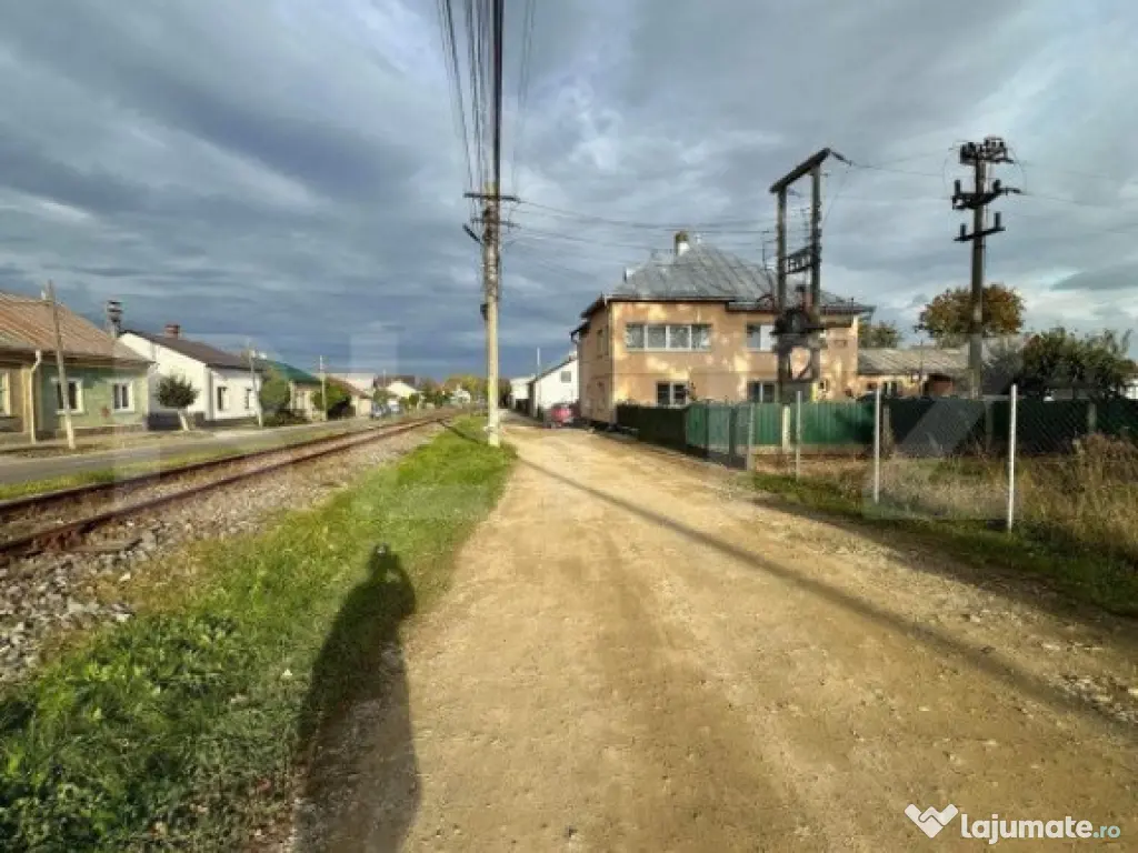 Teren intravilan, de 1546 mp, cu toate utilitatile, in Radau