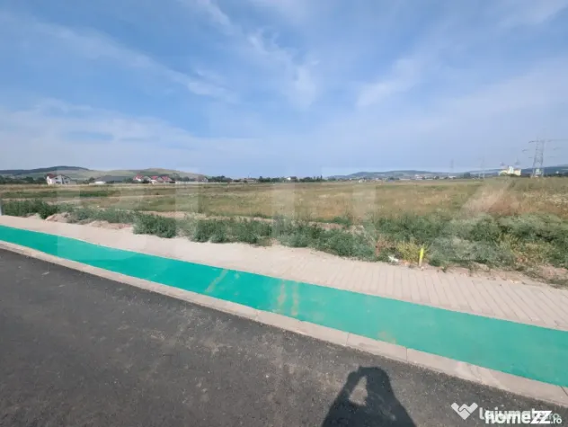 Teren de vanzare zona Arex, drum asfaltat, Ampoi 3