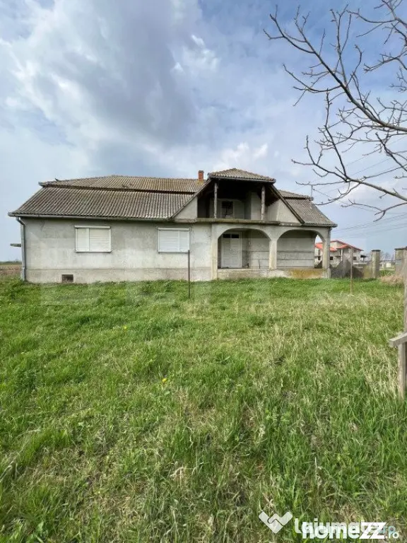 Casa de vanzare | Suprafata construita 509mp | Botiz - Botiz (Satu-Mare)