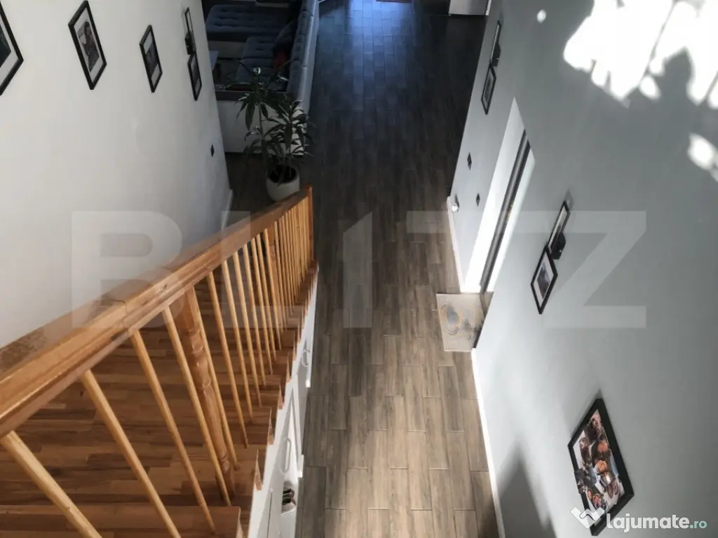 Casa/Vila de vanzare / posibil Pensiune ,cu view și pădur