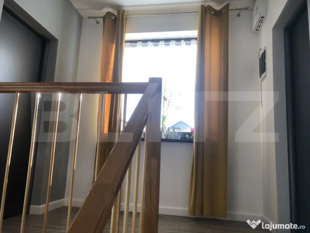 Casa/Vila de vanzare / posibil Pensiune ,cu view și pădur