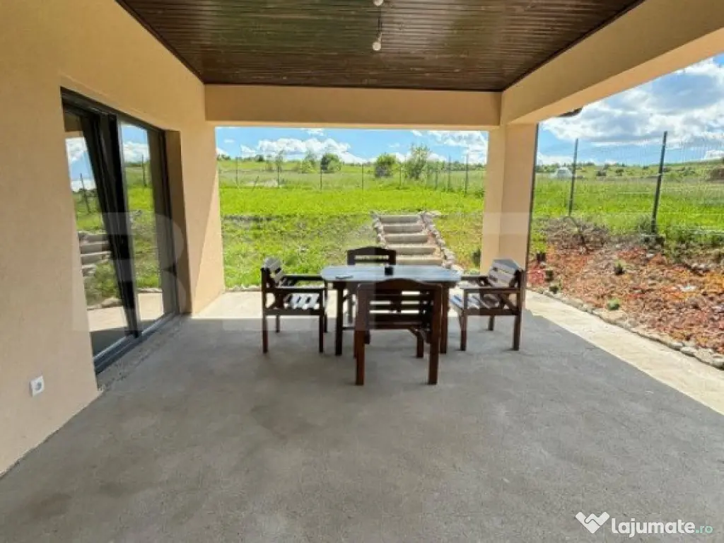 Casa individuala cu panouri solare, Salistea Veche