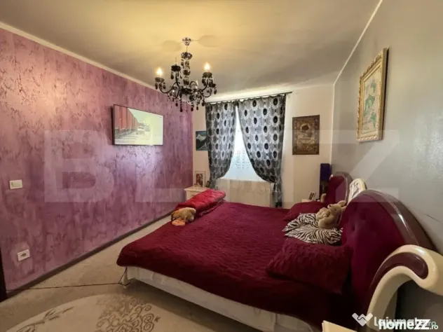 Penthouse ,4 camere , 177 mp , zona centrala ,Radauti