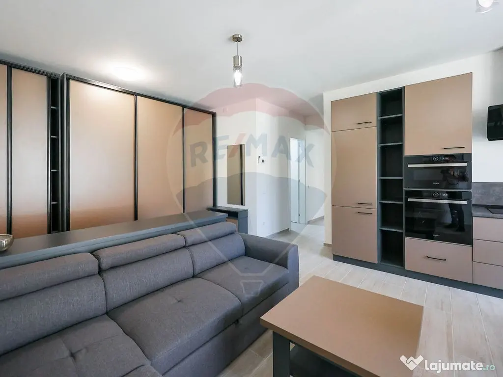 Apartamente 3 camere de închiriat ultracentral, clădire...