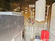 Complex turistic cu restaurant,spatiu de cazare si agrement,com Girov 