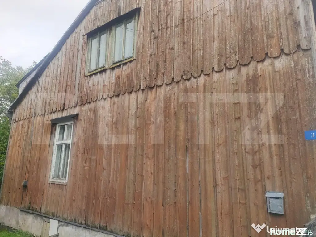 Casa+ teren central ,425 mp, Radauti
