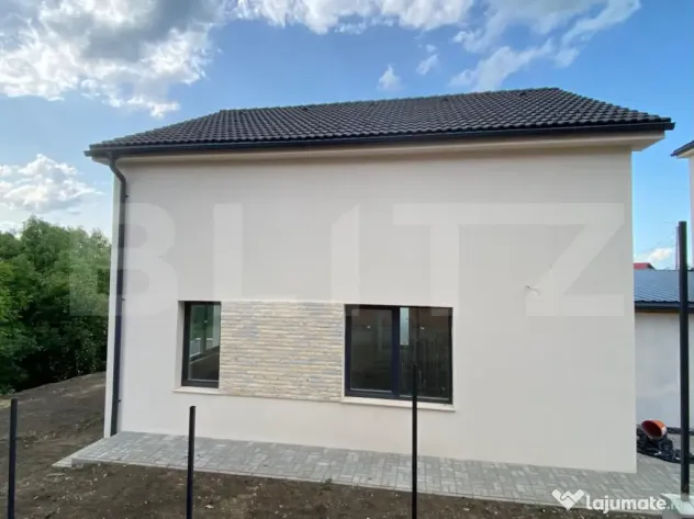 Casa cu 4 camere, 120 mp, incalzire in pardoseala, 250 mp de