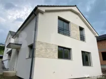 Casa cu 4 camere, 120 mp, incalzire in pardoseala, 250 mp de