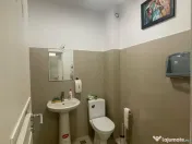 Spatiu comercial|finisaje superioare|curte proprie|locuri de parcare 