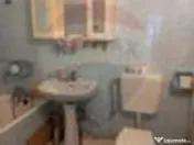 Apartament cu 3 camere de vânzare în zona Sud-Est 