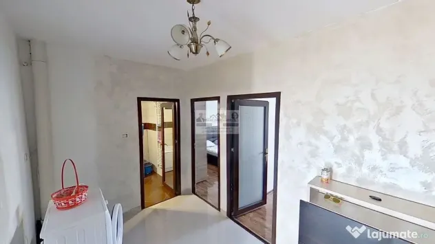 Apartament 3 camere/Etajul 1/Tecuci
