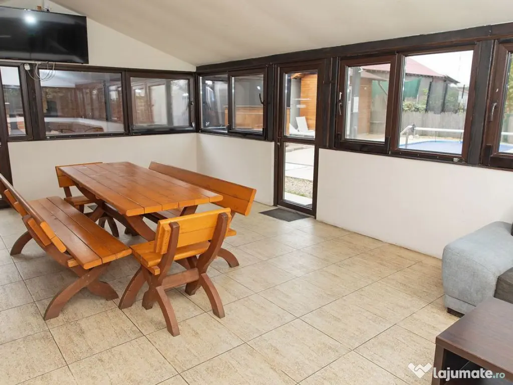 Vilă 5 dormitoare, 4 băi, 2 248mp teren, piscină. Pre?...