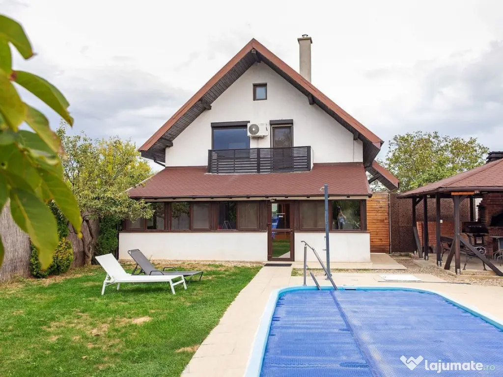 Vilă 5 dormitoare, 4 băi, 2 248mp teren, piscină. Pre?...