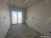 Apartament 2 camere decomandate si gradina proprie zona Dna 