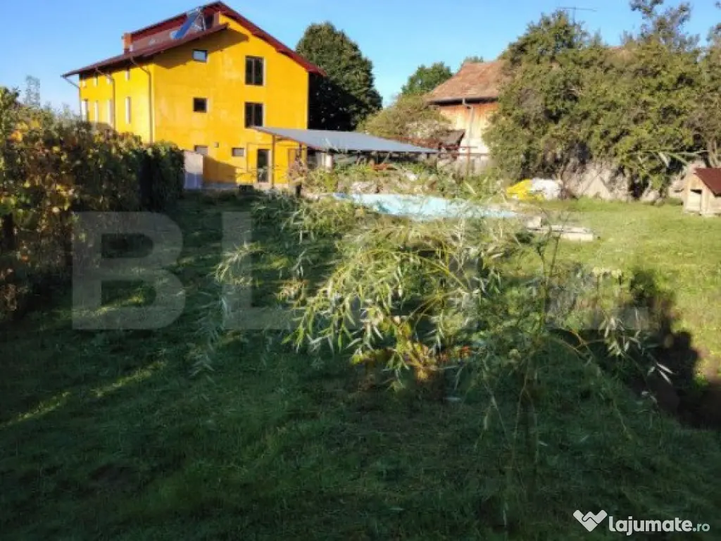 Casa de vanzare 151mp 918mp teren Razvad
