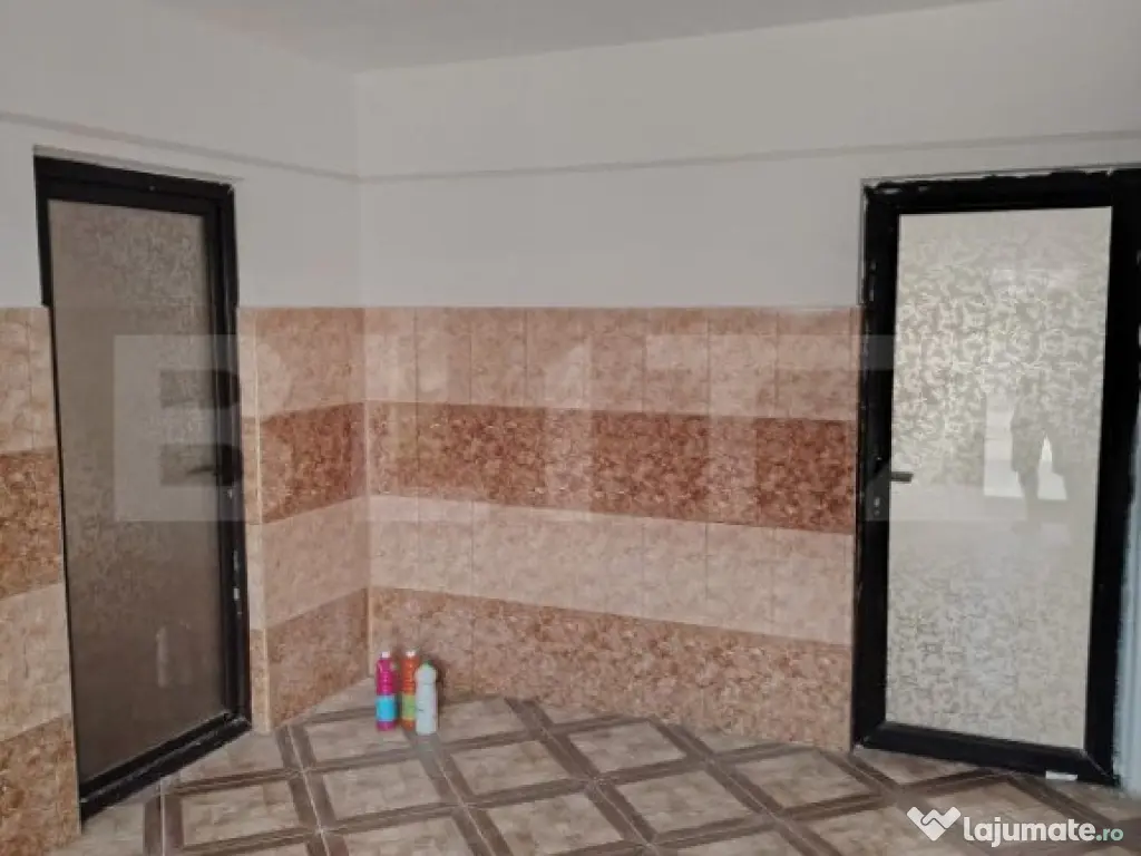 Casa de vanzare 151mp 918mp teren Razvad