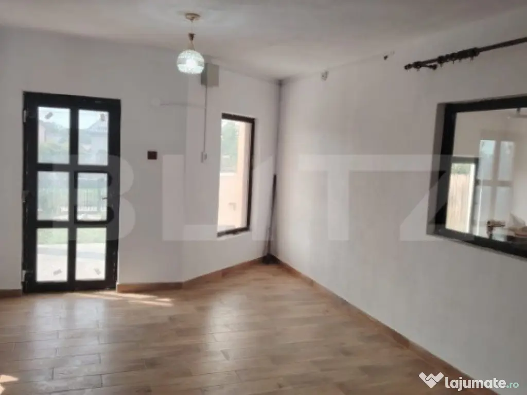 Casa de vanzare 151mp 918mp teren Razvad