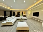 Descopera Luxul: Penthouse 414 mp în Cartierul Francez 