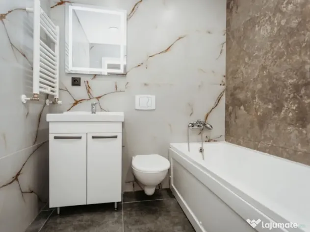 Inchiriez Apartament 2 camere Central
