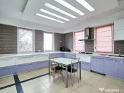 Oferim spre inchiriere un apartament de 2 camere Central 