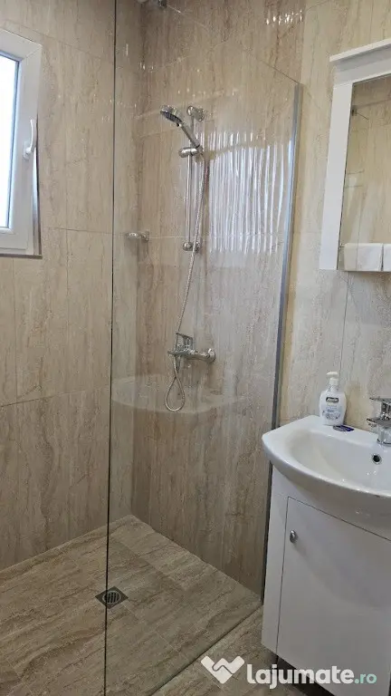 Apartament o camera de vanzare Odobescu