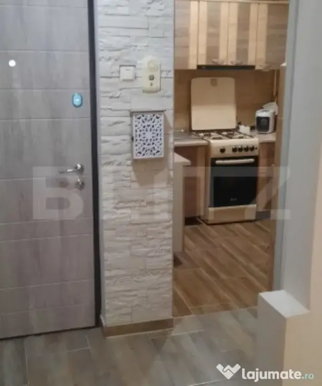 Apartament 3 camere,gradina si parcare, 52 mp, Aleea Postava