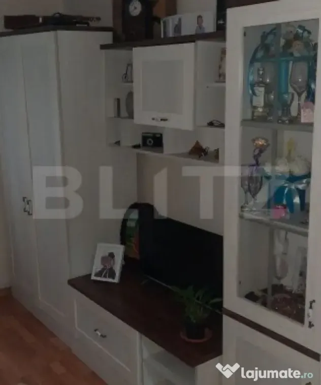 Apartament 3 camere,gradina si parcare, 52 mp, Aleea Postava
