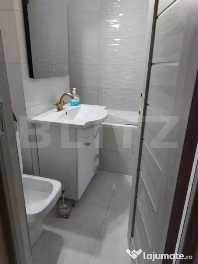 Apartament 3 camere,gradina si parcare, 52 mp, Aleea Postava