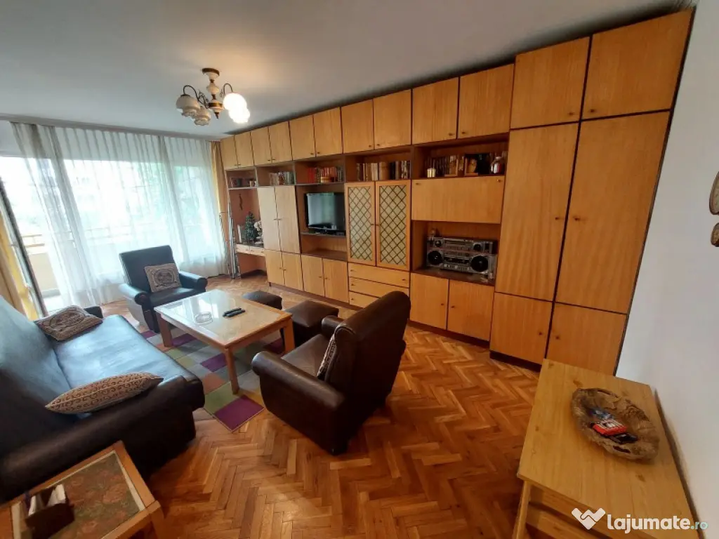 Apartament 2 camere de vanzare Badea Cartan