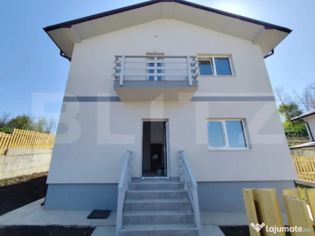 Casa cu etaj, 4 camere, 360 mp teren, Valea Lupului
