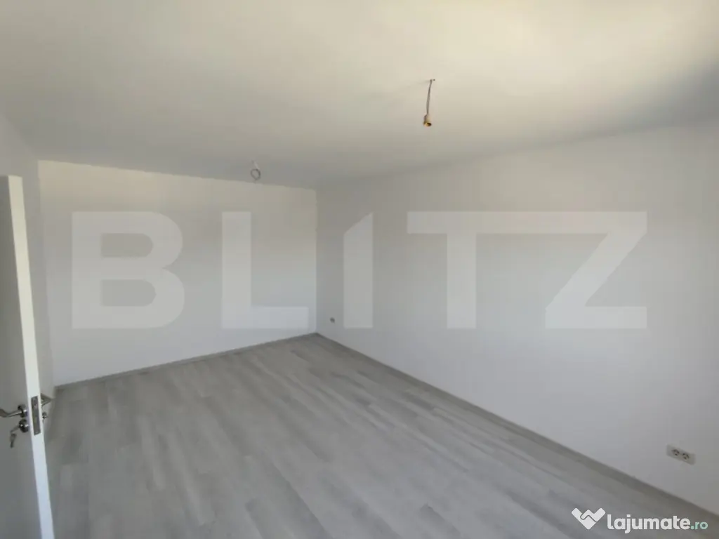 Casa cu etaj, 4 camere, 360 mp teren, Valea Lupului