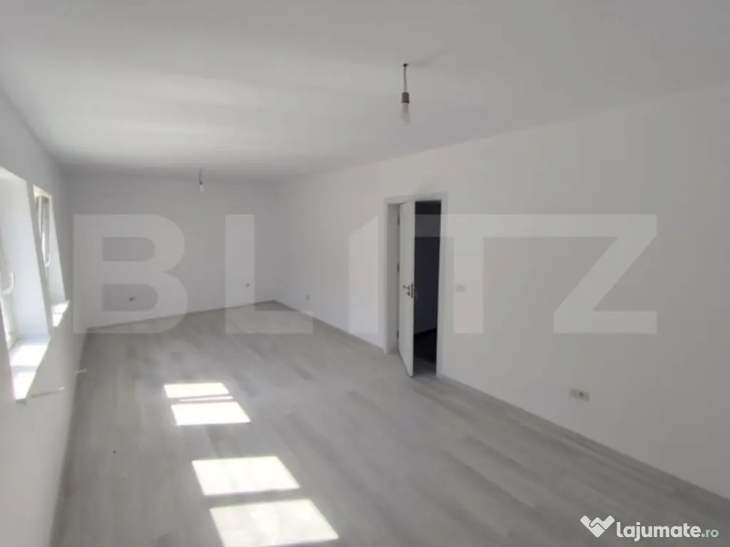 Casa cu etaj, 4 camere, 360 mp teren, Valea Lupului