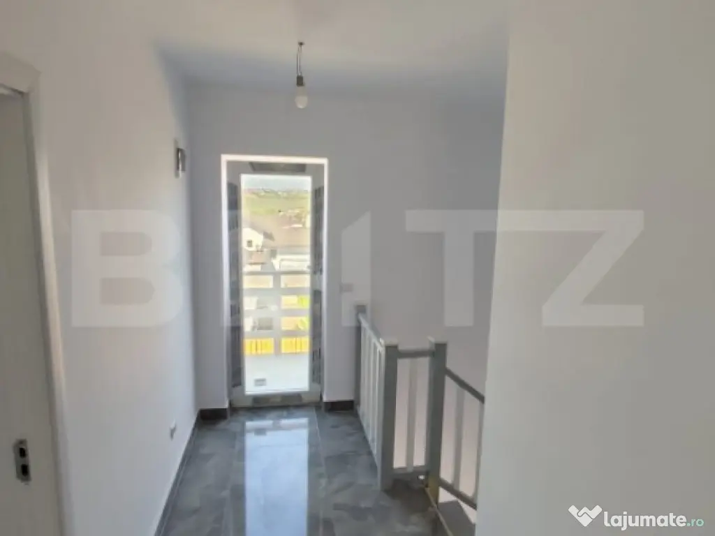 Casa cu etaj, 4 camere, 360 mp teren, Valea Lupului