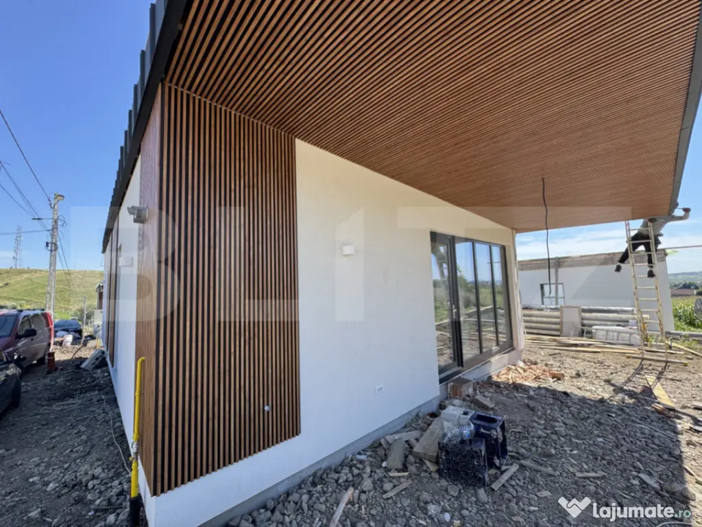 Case la preț de apartament, ,, posibilitate de rate, zona M