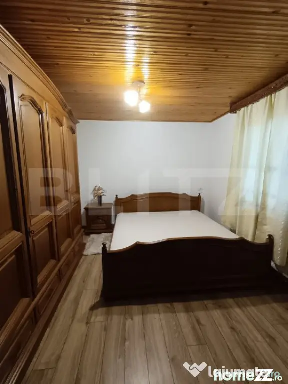 1 casă 160mp + 1 casă 110mp + garaj, pe teren 9ari, zonă - Suceava (Suceava)