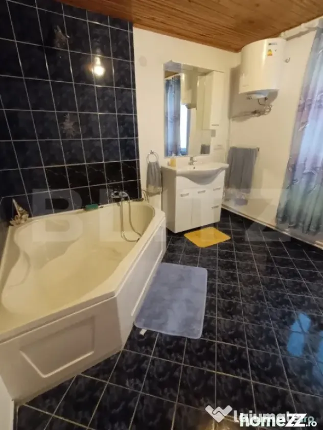 1 casă 160mp + 1 casă 110mp + garaj, pe teren 9ari, zonă - Suceava (Suceava)